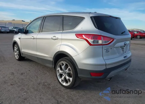 2014 Ford Escape Se z USA, uszkodzony, nr VIN 1FMCU0GX4EUD94215